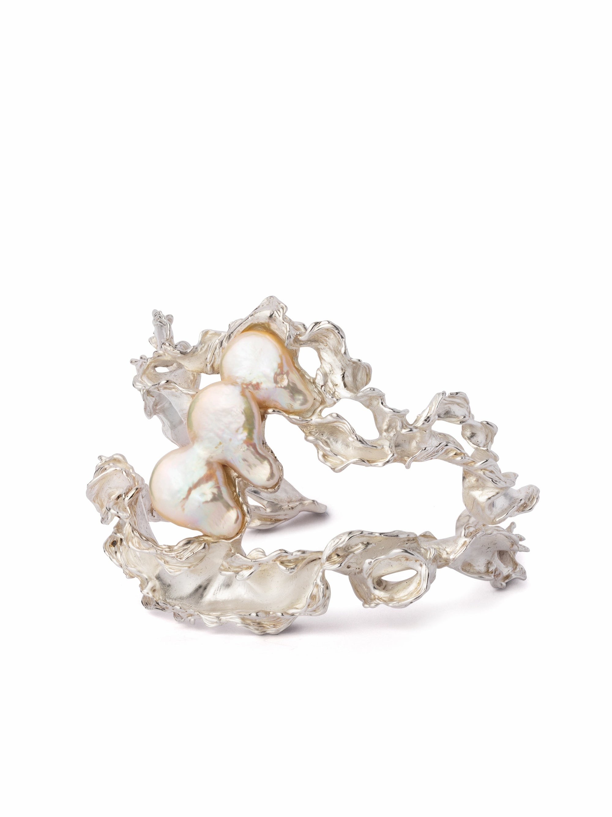 Why Organic Forms Define the Crush Jewel Aesthetic: The Art of Sensory Interpretation