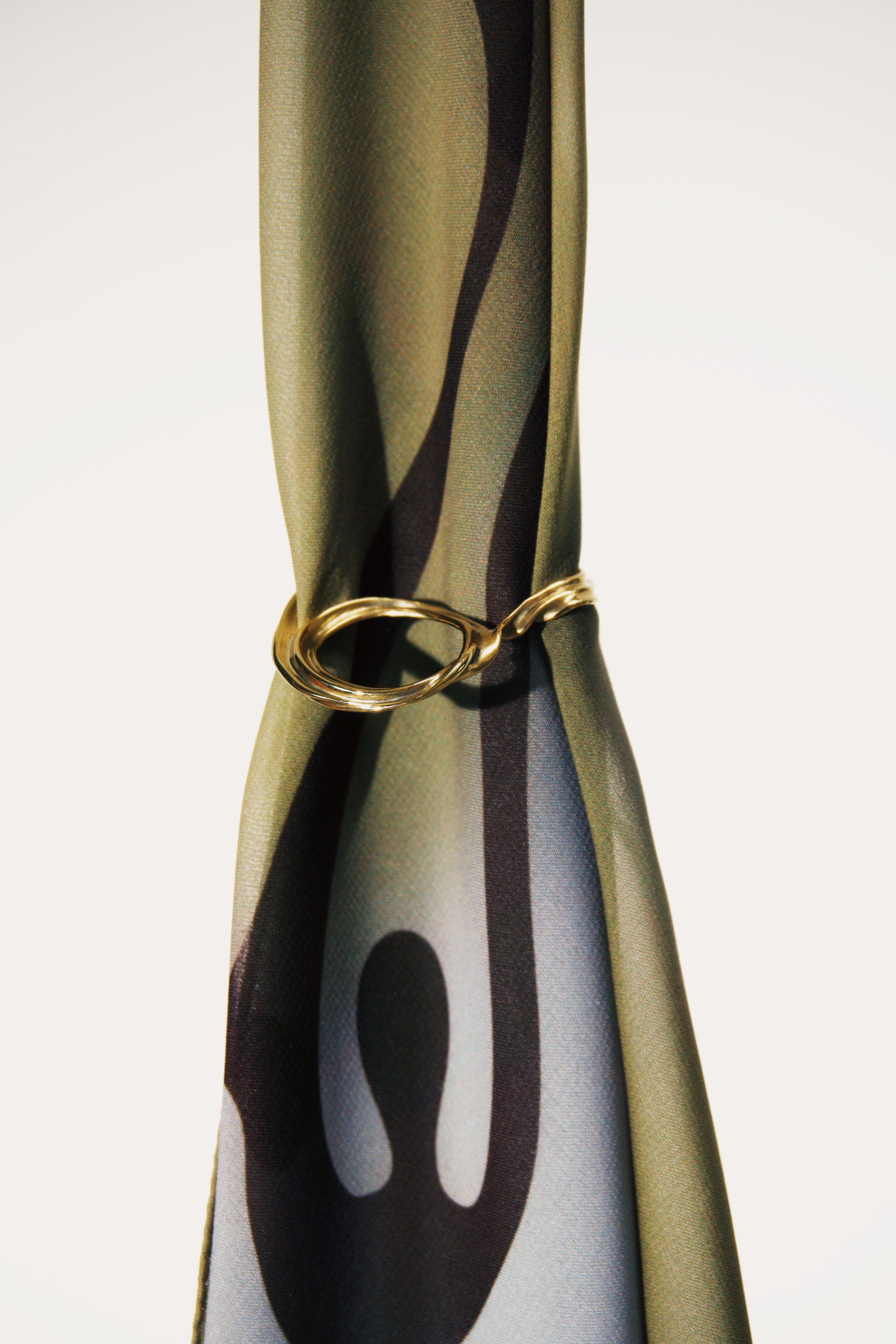 Scarf & Sculpted Ring Set : Daniela Doe X Crush Jewel - Designed & Made in Malmö & Barcelona