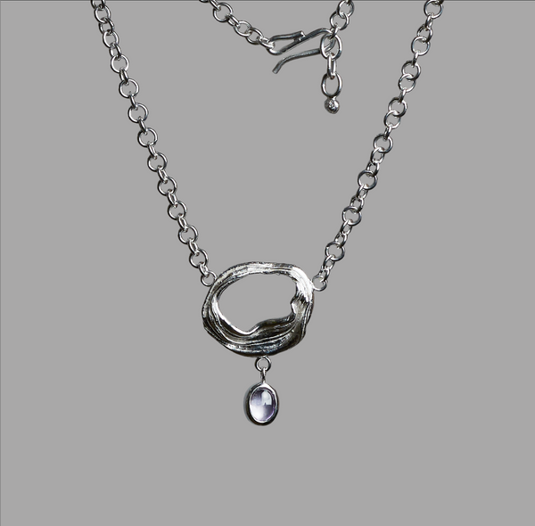 Mitsuro Pendant Necklace